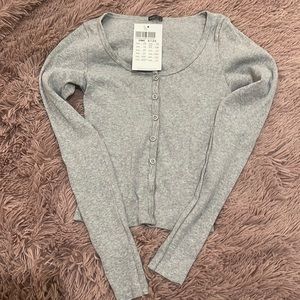 Brandy Melville Grey Ribbed Long-sleeve Crop Top NWT